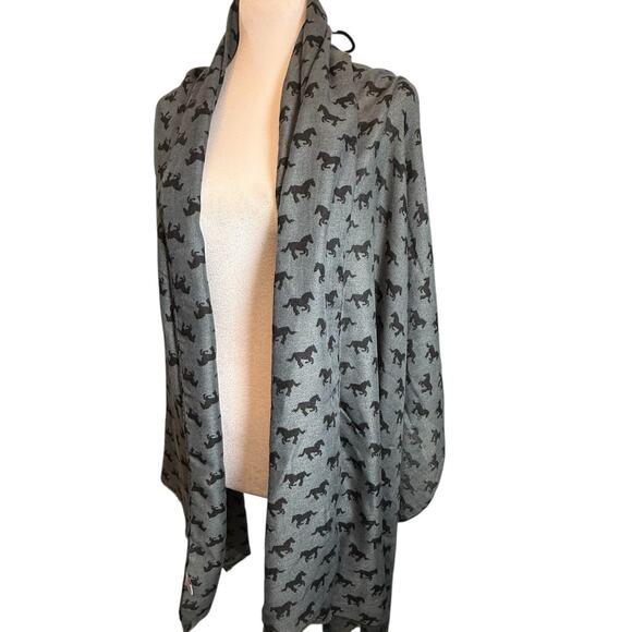 Semi-Sheer Soft Viscose Horse Print Rectangle Scarf Shawl Gray Black Western - Picture 3 of 9